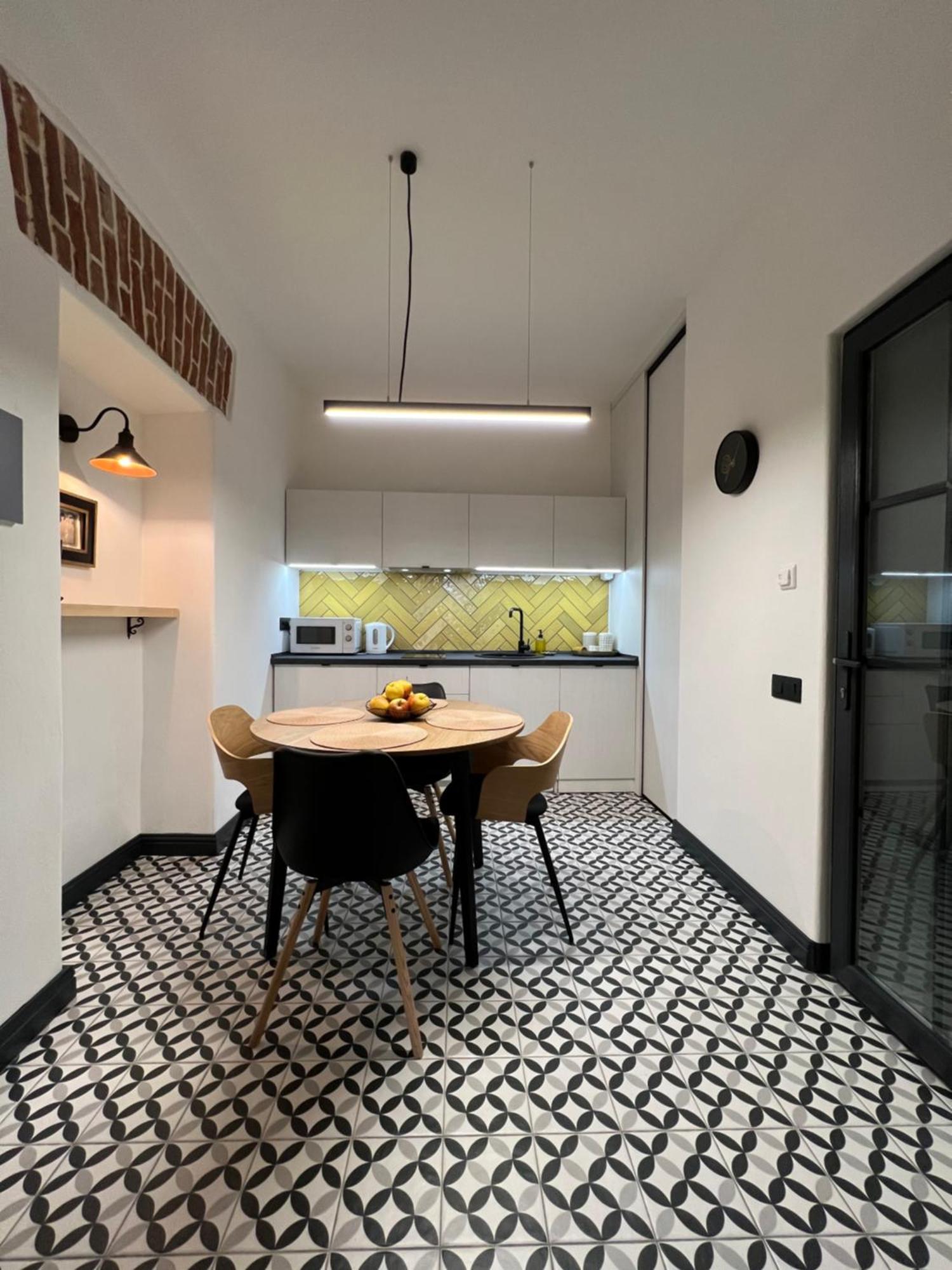 לבוב Art Apartment Glebova מראה חיצוני תמונה