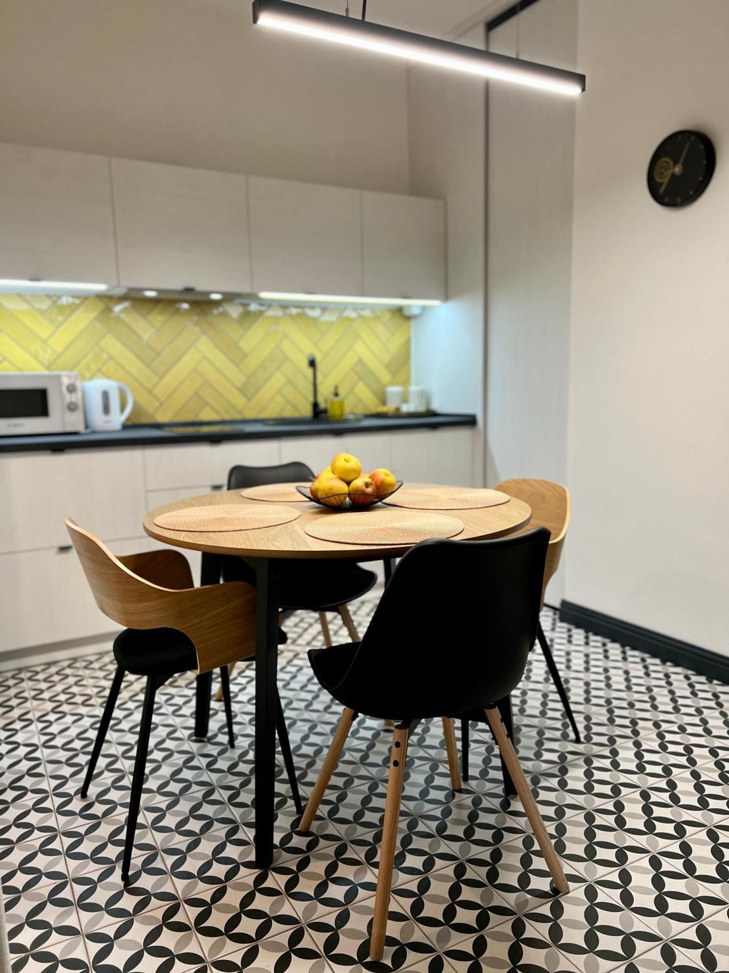 לבוב Art Apartment Glebova מראה חיצוני תמונה